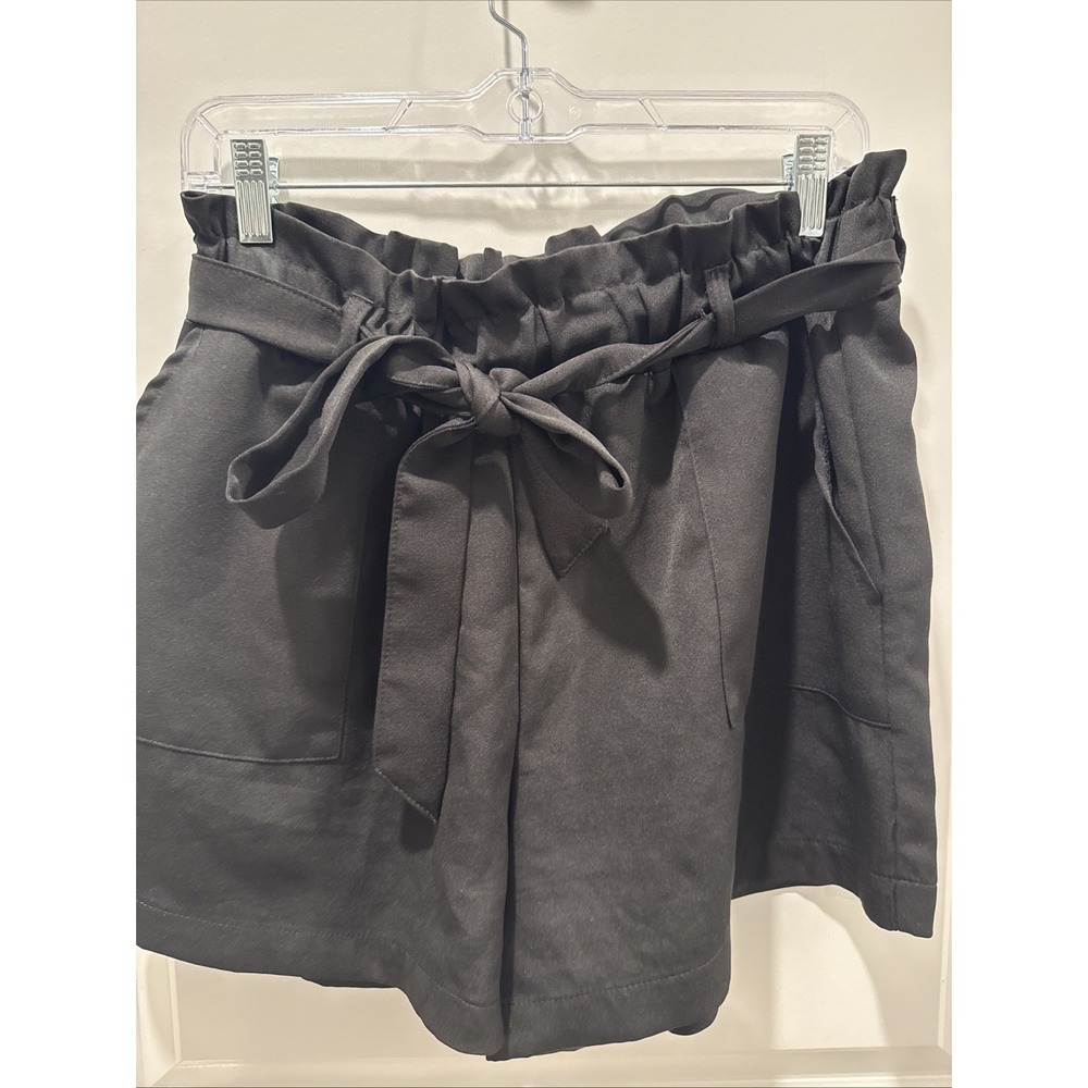 Dizzy Lizzy Women's Black Shorts Paper Bag Elastic Waist Size L